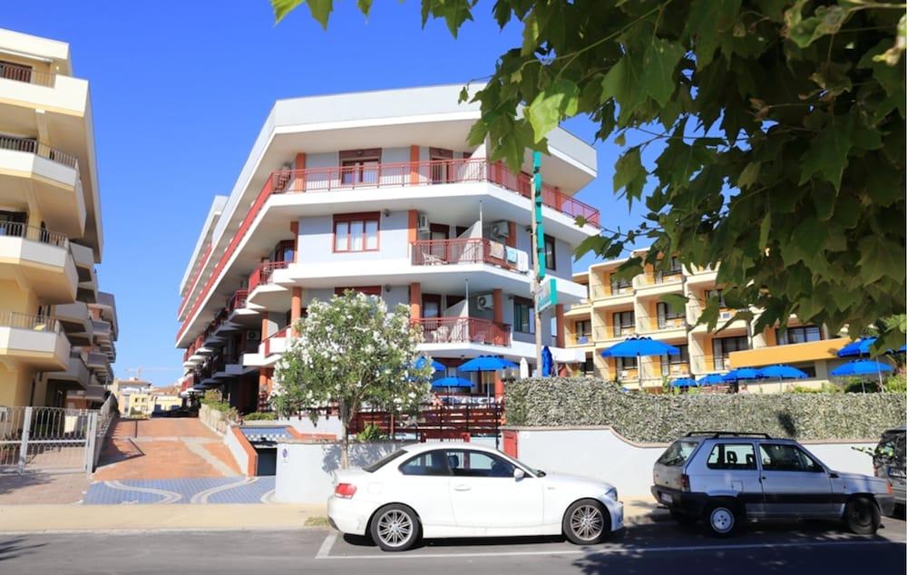 Hotel Soleado อาลเกโร ภายนอก รูปภาพ