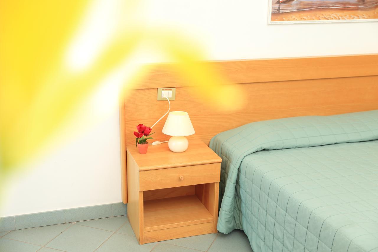 Hotel Soleado อาลเกโร ภายนอก รูปภาพ