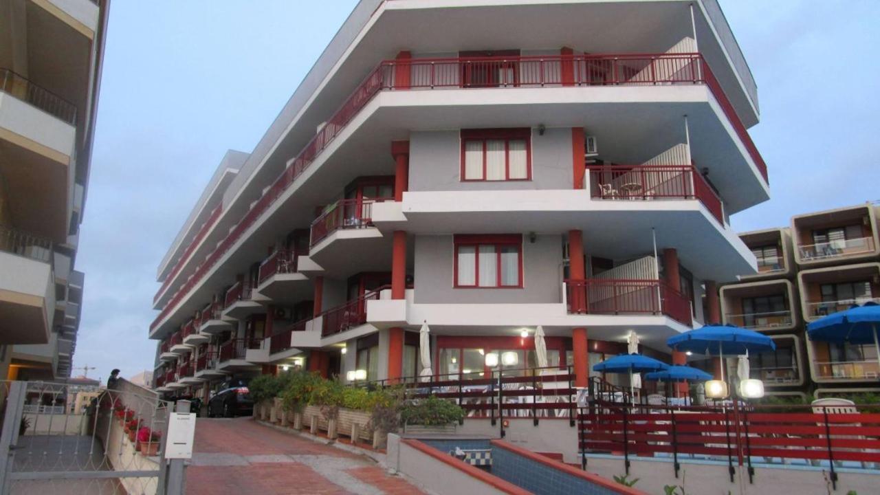 Hotel Soleado อาลเกโร ภายนอก รูปภาพ